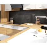 Kuhinjski blok TISA 250 . Kuhinjski blok TISA 250 cm je dobavljiv v več barvah. Debelina delovnega pulta je 28 mm. Kuhinja je izdelana iz oplemenitenih