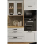 Kuhinjski blok VANESA 465 . Kuhinjski blok VANESA 465 cm je dobavljiva v beli barvi. Debelina delovnega pulta je 38 mm. Kuhinja je izdelana iz oplemenitenih