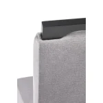 Kuhinjski stol ARION . Kuhinjski stol ARION je sodoben stol iz kvalitetnih materialov. Izdelan je iz masivnega bukovega lesa, kar zagotavlja vzdržnost in