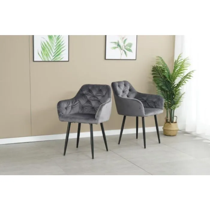 Kuhinjski stol ČILI VELVET siva Kuhinjski stol ČILI VELVET siva . Kuhinjski stol ČILI VELVET siva je izdelan iz visoko kakovostne tkanine velvet. Močna stabilna kovinska konstrukcija mu