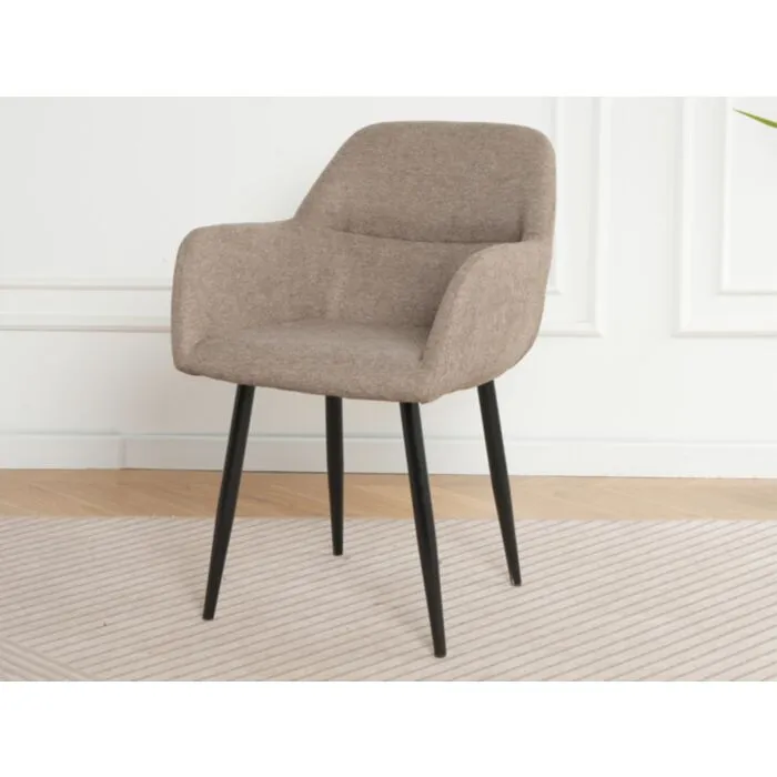 Kuhinjski stol EDO 2 rjava . Kuhinjski stol EDO 2 je oblazinjen v kvalitetni svetlo rjavi tkanini. Močna stabilna kovinska konstrukcija mu zagotavlja