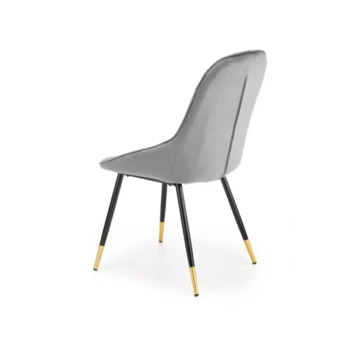 Kuhinjski stol KEKS Kuhinjski stol KEKS . Kuhinjski stol KEKS je stol dobre kvalitete in sodobnega izgleda. Nogice so izdelane iz kovine v črni barvi, katere imajo spodnji del