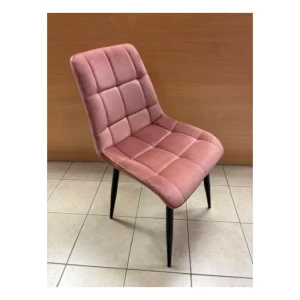 Kuhinjski stol LARA roza - s . Moderen stol LARA roza - s bo poživel vsako jedilnico. Dobiti ga je možno v več barvah velvet tkanine. Tanke noge iz kovine v