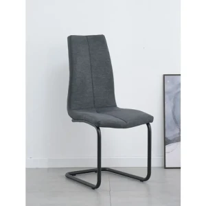 Kuhinjski stol OLAF temno siv . Kuhinjski stol OLAF temno siv je odlična rešitev za kombiniranje v minimalističen ali industrijski stil prostora.