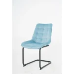 Kuhinjski stol PIA velvet moder . Kuhinjski stol PIA moder je odlična rešitev za kombiniranje v minimalističen ali industrijski stil prostora. Kombinacija