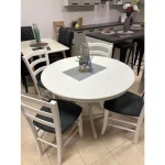 Kuhinjski stol VENEZIA bela . Kuhinjski stol VENEZIA bela je izdelan iz kakovostnega masivnega bukovega lesa, ki zagotavlja stabilnost in trpežnost. Na voljo