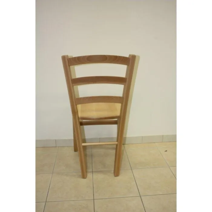 Kuhinjski stol VENEZIA  bukev masiva Kuhinjski stol VENEZIA bukev masiva . Kuhinjski stol VENEZIA je izdelan iz kakovostnega bukovega masivnega lesa, ki zagotavlja stabilnost in trpežnost. Na