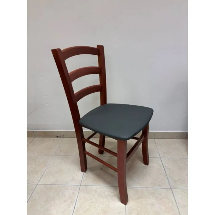 Kuhinjski stol VENEZIA češnja Kuhinjski stol VENEZIA češnja . Kuhinjski stol VENEZIA češnja je izdelan iz kakovostnega masivnega lesa, ki zagotavlja stabilnost in trpežnost. Na voljo