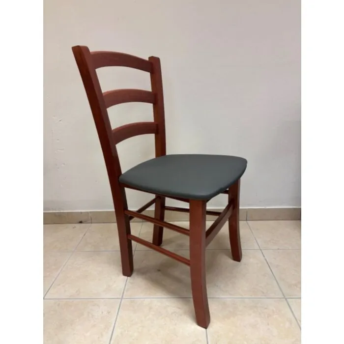 Kuhinjski stol VENEZIA češnja Kuhinjski stol VENEZIA češnja . Kuhinjski stol VENEZIA češnja je izdelan iz kakovostnega masivnega lesa, ki zagotavlja stabilnost in trpežnost. Na voljo