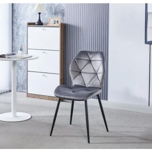 Kuhinjski stol VERACE velvet siv . Kuhinjski stol VERACE je privlačen in kvaliteten stol za vašo jedilnico s kovinskim črnim podnožjem. Kombinacija sivega