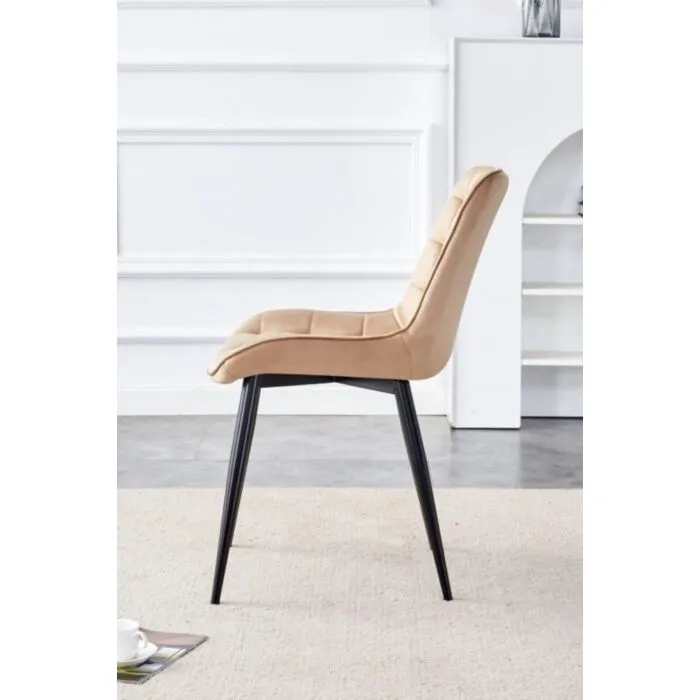 Kuhinjski stol VIKA bež Kuhinjski stol VIKA bež . Kuhinjski stol VIKA velvet bež je odlična rešitev za kombiniranje v minimalističen ali industrijski stil prostora. Kombinacija