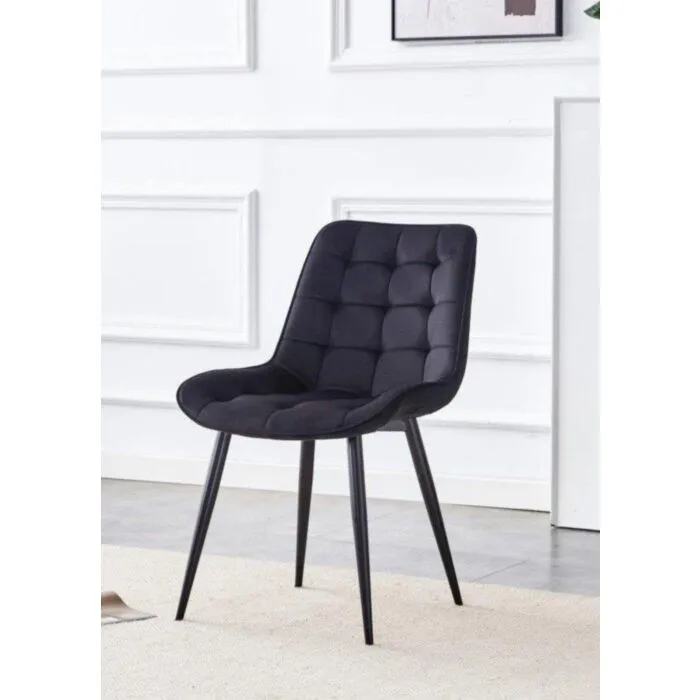 Kuhinjski stol VIKA črn Kuhinjski stol VIKA črn . Kuhinjski stol VIKA velvet črna je odlična rešitev za kombiniranje v minimalističen ali industrijski stil prostora. Kombinacija