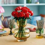 LEGO' ICONS 10328 ŠOPEK VRTNIC - slika 10