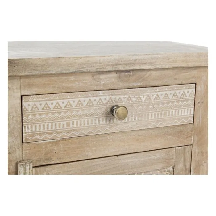 Nočna omarica 1A-1C MAYRA Nočna omarica 1A-1C MAYRA . Nočna omarica 1A-1C MAYRA ima okvir iz lesa z ročno izrezanimi okraski, zadnje strani so iz MDF-ja. Imajo medeninaste ročaje.