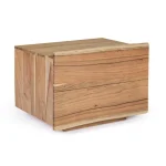 Nočna omarica 2C ARON . Nočna omarica 2C ARON je narejena iz lesa in ima nepravilne robe (učinek živega lesa). Ker se les obdeluje ročno, so oblike in