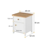 Nočna omarica MOLLY . Nočna omarica MOLLY se poda v vsak prostor s svojo eleganco in prefinjenostjo. Omarica ima prostoren predal ter vrata. Narejena je iz