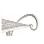 Obešalnik 3P EMILY je narejen iz bele kovine. Dimenzije: širina: 55cm globina: 46cm višina: 170cm