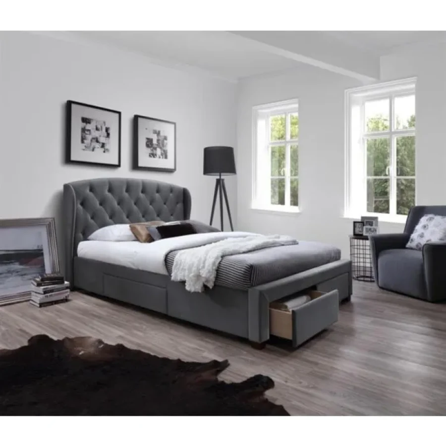 Oblazinjena postelja BRINA2 160x200 . Kvalitetna postelja BRINA2 160x200 vam bo zagotovila miren spanec. Narejena v kvalitetnem blagu in iz masivinega lesa.