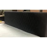 Oblazinjena postelja ETOS . Oblazinjena postelja ETOS je udobna in moderna postelja s prostorom za shranjevanje. Dobavljiva je v dveh dimenzijah. Tkanina je