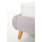 Oblazinjena postelja LANDA 160 x 200 . Kvalitetna postelja LANDA vam bo zagotovila miren spanec. Narejena je iz kvalitetnega blaga in masivnega lesa.