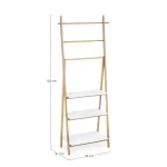 Odprti poličnik AUDREY . Odprti poličnik AUDREY je narejen iz lesa in ima lesene bele mat poličke. S svojo enostavno obliko a hkrati eleganco doda vsakemu