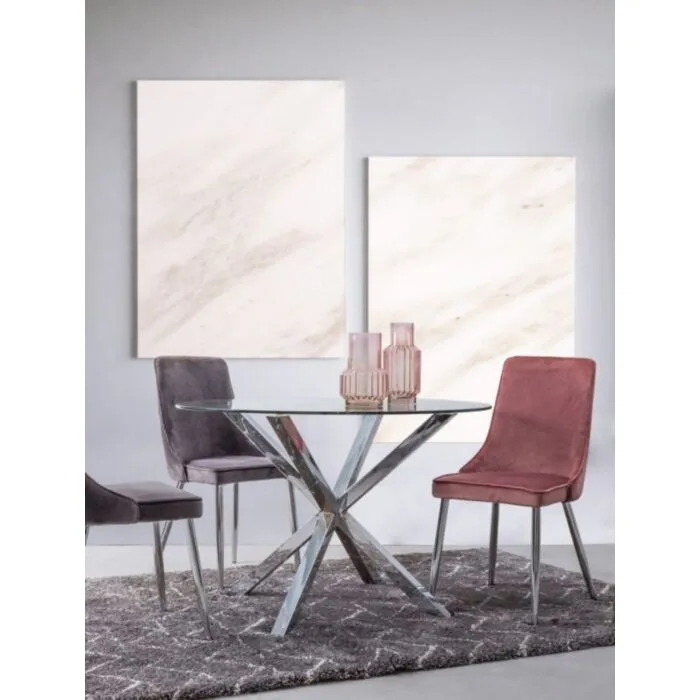 Okrogla jedilna miza MAY krom 114 . Okrogla jedilna miza MAY krom 114 je posebno oblikovana ter modernega dizajna. Noge so izdelane iz kovine v krom barvi.