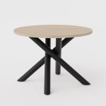 Okrogla jedilna miza OLIJA je eleganten kos pohištva, ki popestri vaš prostor s svojo eleganco in prefinjenostjo. Primerna je za vsak prostor, tako za dnevno