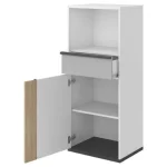 Omara s predalnikom NELI je primerna za v dnevno sobo ali spalnico. Zaradi veliko predalov in polic, lahko vanjo spravite razne predmete. Material: -