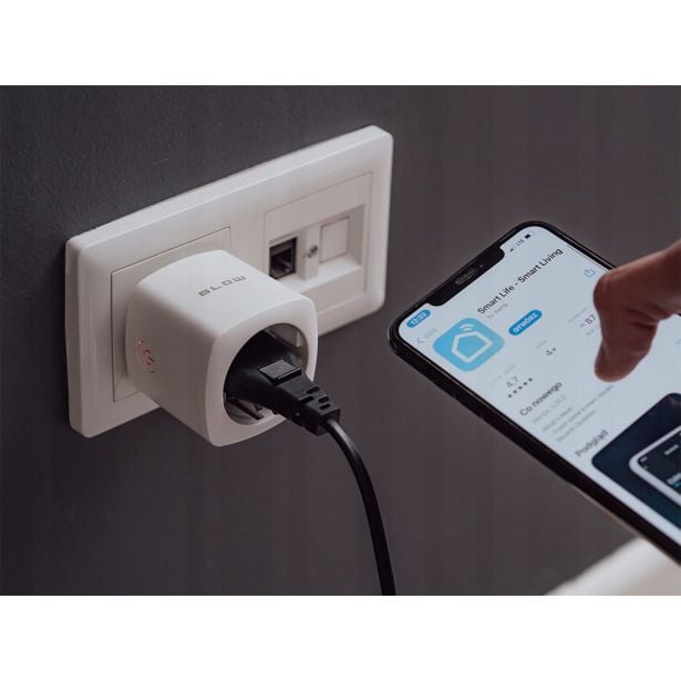 pametna-vticnica-blow-smart-wifi-3600w-16a-bela-3443675-5 PAMETNA VTIČNICA BLOW SMART WIFI 3600W 16A BELA - slika 6