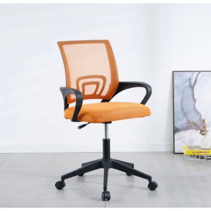 Pisarniški stol DISCO oranžna . Pisarniški stol DISCO oranžna je vrtljiv stol, ki je nastavljiv po višini. Zagotavlja popolnoma zanesljivo uporabo ter