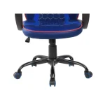 Pisarniški stol OLY . Pisarniški stol OLY je narejen iz kvalitetnih materialov in sicer iz umetnega usnja. Ima TILT mehanizem, je vrtljiv ter dostopen v eni