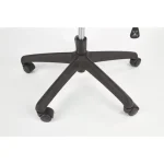 Pisarniški stol REY je primeren za pisarne ali mladinske sobe. Je vrtljiv in nastavljiv po višini s pomočjo tilt mehanizma. Narejen je iz udobne in mehke