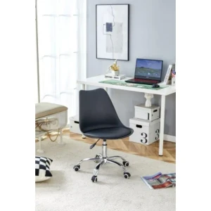 Pisarniški stol ROBI črn . Pisarniški stol ROBI v črni barvi je udoben ter elegantnega videza. Stol je vrtljiv ter nastavljiv na višino. Naslon za hrbet