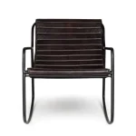 Počivalnik KARISMA je dobavljiv v črni barvi. Narejen je iz kakovostnih materialov. Ogrodje je narejeno iz kovine. Sedež je narejen iz udobnega usnja. Poda