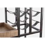 Poličnik za steklenice ELMER . Poličnik za steklenice ELMER je narejena v kombinaciji barvanega jekla ter lesa. Ker je les obdelan ročno, so oblike in