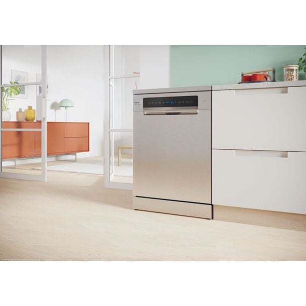 pomivalni-stroj-candy-cf-6b2s3psx-3410093-4 POMIVALNI STROJ CANDY CF 6B2S3PSX - slika 23