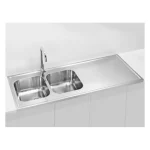 Pomivalno korito CP110 . Inox pomivalno korito CP 110 je nasadno. Korito ima dve posode in odlagalno površino. Postavitev korita je univerzalna (levo ali