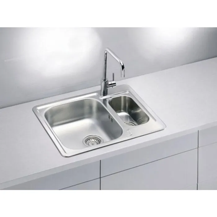 Pomivalno korito LN50 . Inox pomivalno korito LN 50 je vgradno. Korito ima dve posodi, eno večjo in eno manjšo. Postavitev korita je univerzalna (levo ali