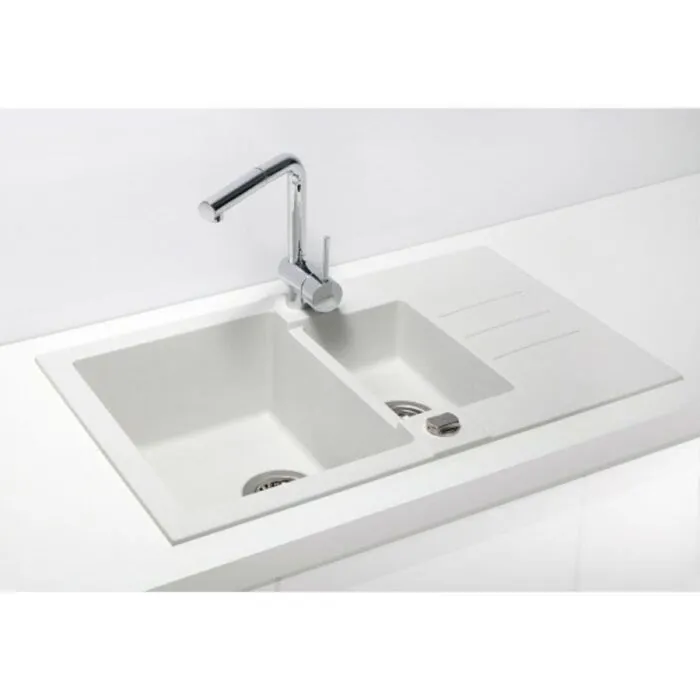 Pomivalno korito R70 Pomivalno korito R70 . Pomivalno korito R70 je narejeno iz granitala. Korito je vgradno. Minimalna širina omarice je 60 cm. Postavitev kotrita je univerzalana