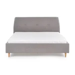 Postelja DORI 160 . Oblazinjena postelja DORI 160 je elegantna, sodobna in kvalitetna. Ogrodje in naslonjalo sta izdelana iz kvalitetne tkanine v sivi barvi,