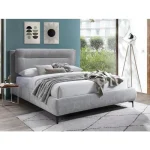 Moderna udobna postelja NIKOLA v sivi barvi, vam bo zagotovila miren spanec. Narejena je iz kakovostnega blaga, kar zagotavlja prijeten in udoben počitek.