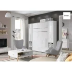 Navpična stenska postelja METULJ je primerna za vzmetnico 90 cm širine. Opremljena je z dodatnimi notranjimi policami. Primerna je tudi za majhno