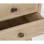 Predalnik 2C ALANNIS . Predalnik ALANNIS je narejen iz lesenega okvirja, zgornja in stranski plošči sta iz MDFja. Ročaji so kovinski. Dimenzije: širina: