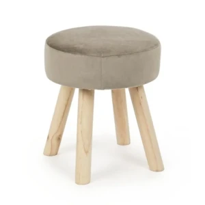 Pručka ADEL taupe . Tabure ADEL taupe ima okvir iz borovega lesa in MDF-ja, prevleka je iz poliestra z žametnim učinkom. Material: - Les - Poliester Barva: