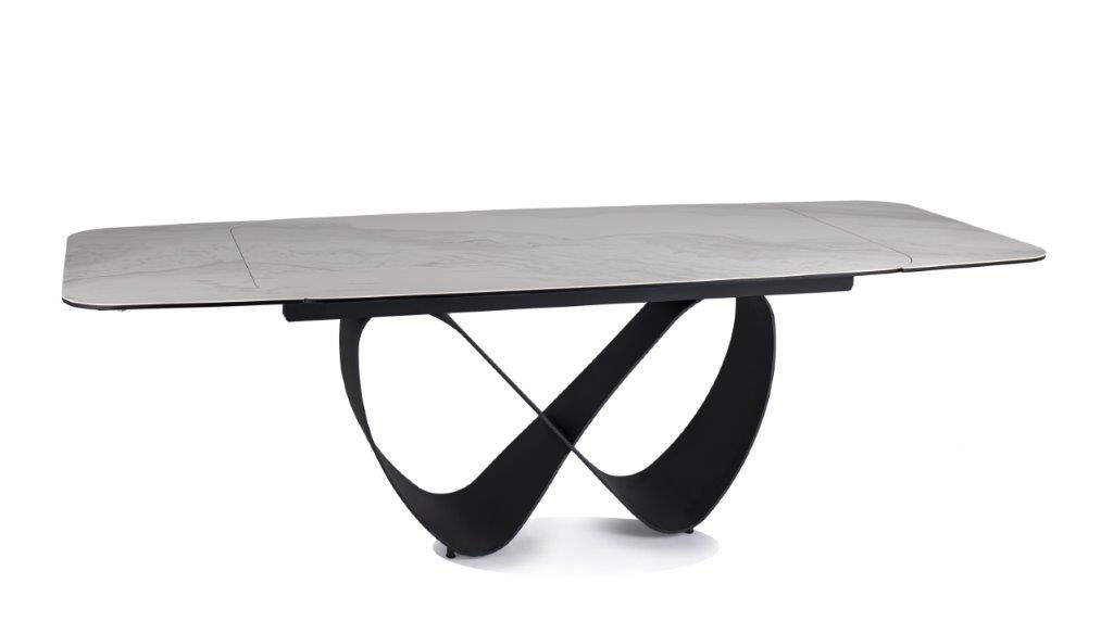 Raztegljiva jedilna miza ČOKI 160 je izdelana iz visokokakovostnega kaljenega stekla. Izstopala bo zaradi svojega izjemnega dizajna nog. Ker ima možnost da