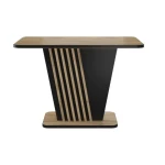 Raztegljiva jedilna miza NEVIA . Raztegljiva jedilna miza NEVIA je modernega dizajna, predstavlja praktičnost in sodobni pristop k ureditvi jedilnega