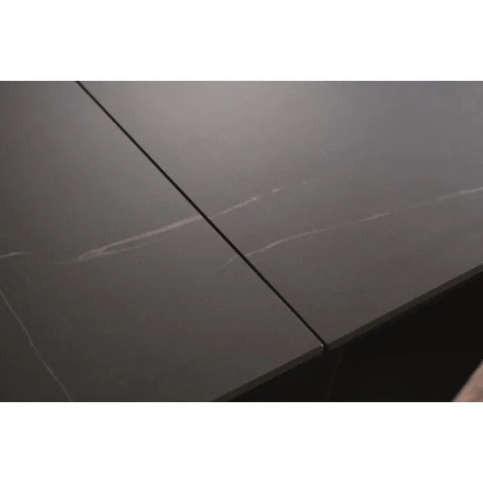 Raztegljiva jedilna miza SALVADOR 1 Raztegljiva jedilna miza SALVADOR 1 . Raztegljiva jedilna miza SALVADOR 1 je moderneega dizajna. Predstavlja praktičnost in sodobni pristop k ureditvi