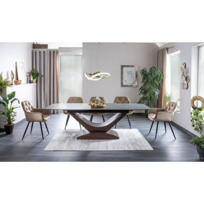 Raztegljiva jedilna miza SLADKO . Raztegljiva jedilna miza SLADKO je narejena do podrobnosti natančno. Očarali vas bodo njeni prefinjeno narejeni vzorci ter