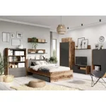 Regal FERGO . Regal FERGO je primeren za vsako dnevno sobo ili sobo za druženje. Ima eleganten izgled, ki dopolni vsak prostor. Ima dva predala ter 3 police.