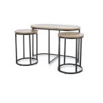 Set 3 klubskih mizic SIANA . Set 3 klubskih mizic SIANA, je eleganten kos pohištva. Vrh je narejen iz MDF-ja in furnirja. Ogrodje je narejeno iz kovine. Set